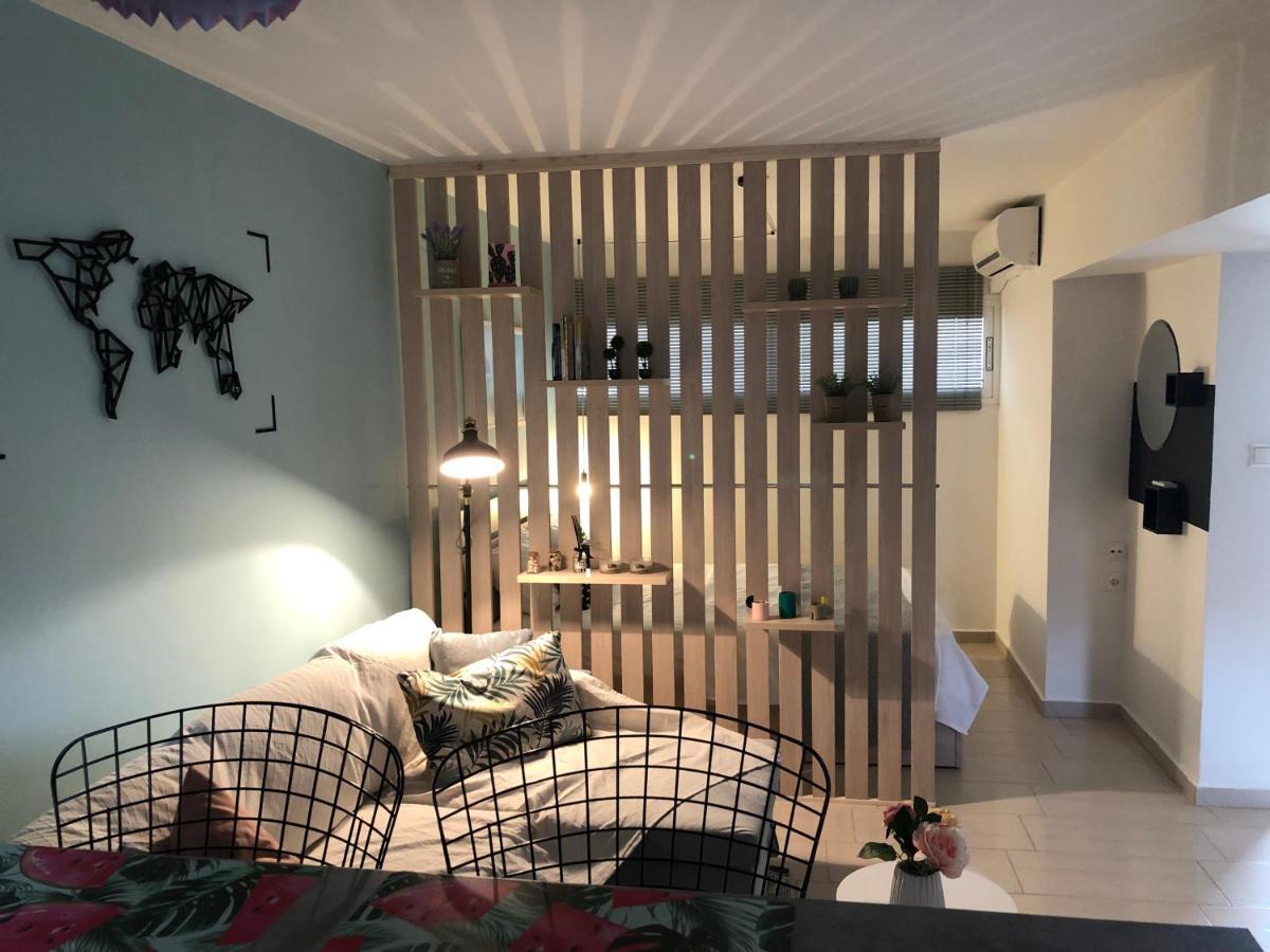 Orfeas Suite Néa Péramos Exterior foto