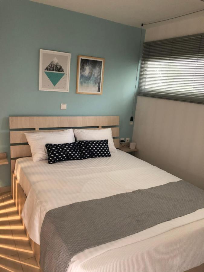 Orfeas Suite Néa Péramos Exterior foto