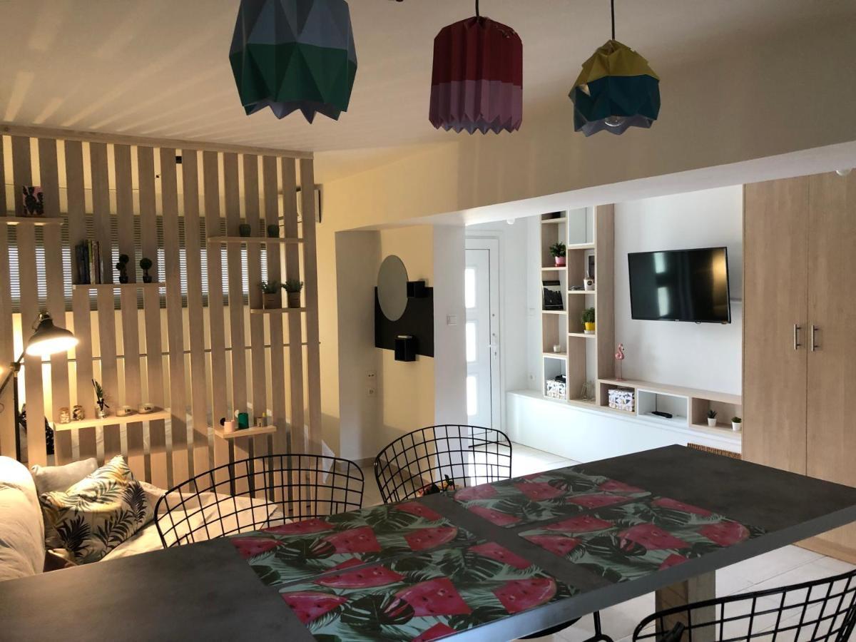 Orfeas Suite Néa Péramos Exterior foto